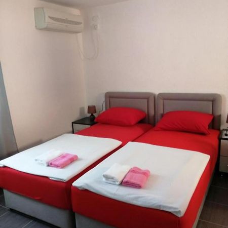Sara Apartments Budva Ruang foto