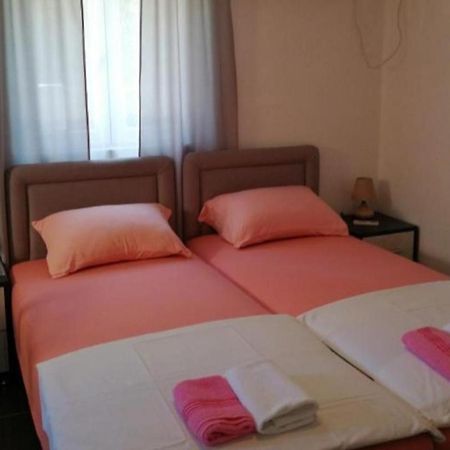 Sara Apartments Budva Bagian luar foto